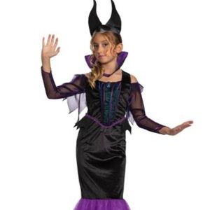 Disguise Disney villains Maleficent. Nwt med 7-8